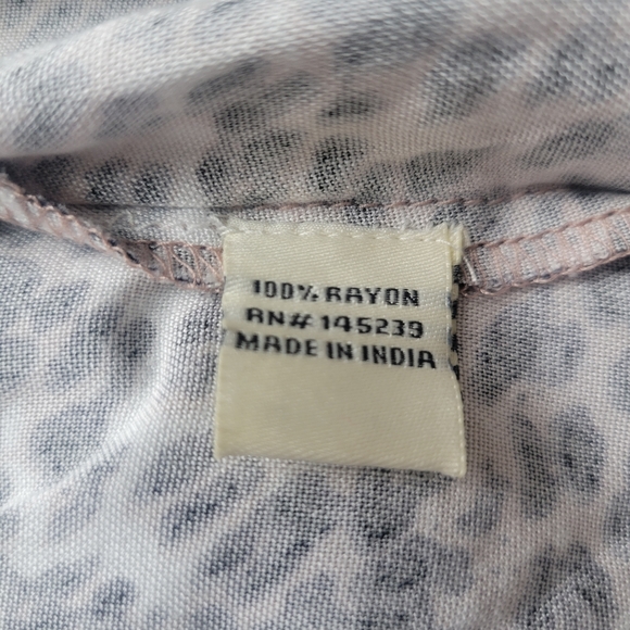 Sim & Sam Leopard Cardigan Shrug 🐆 - Picture 5 of 6